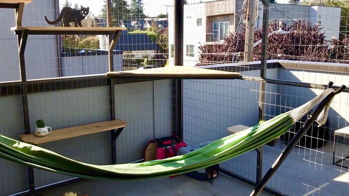 Catio Cat Enclosure Urban Deck hamac Catiospaces